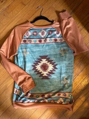 Amazon Women's Aztec Print Pullover Sweatshirt - Teal & Rust